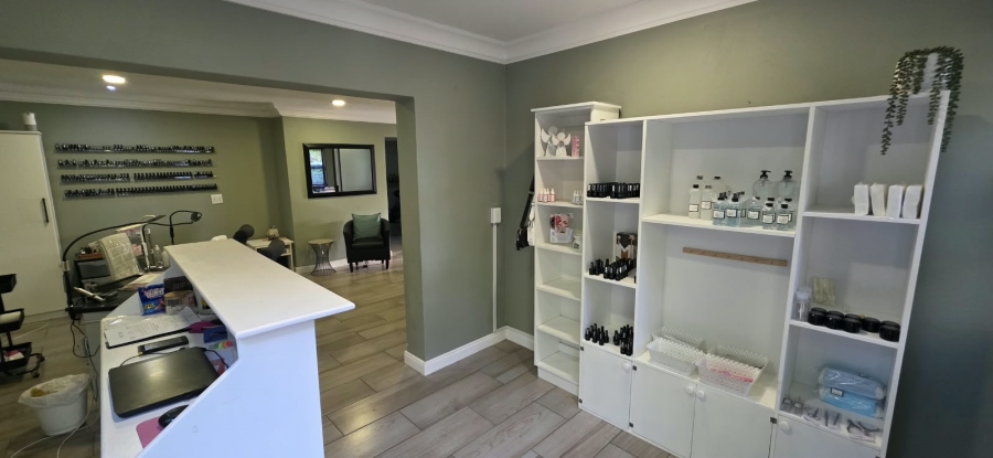 6 Bedroom Property for Sale in Parys Free State